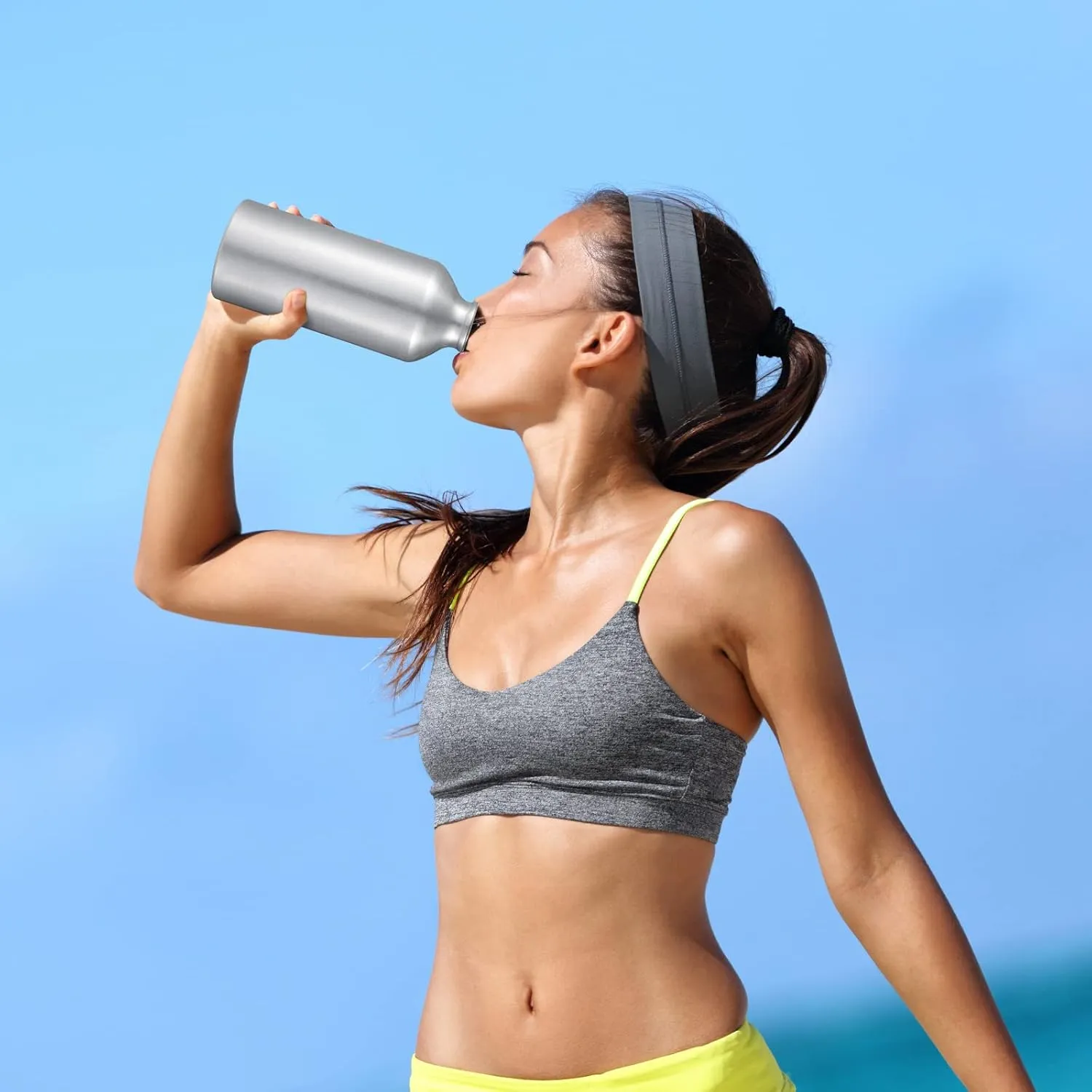 CHENGU 10 Pcs Aluminum Water Bottle 20 oz Reusable Bottles Lightweight Leak Proof Aluminum Sports Travel Bottles with Twist Cap Buckle for Gym, Hiking, Cycling, Camping, Fishing