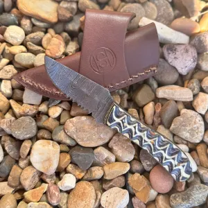 Circle SH 6 1/4" Damascus & Pakka Wood Knife