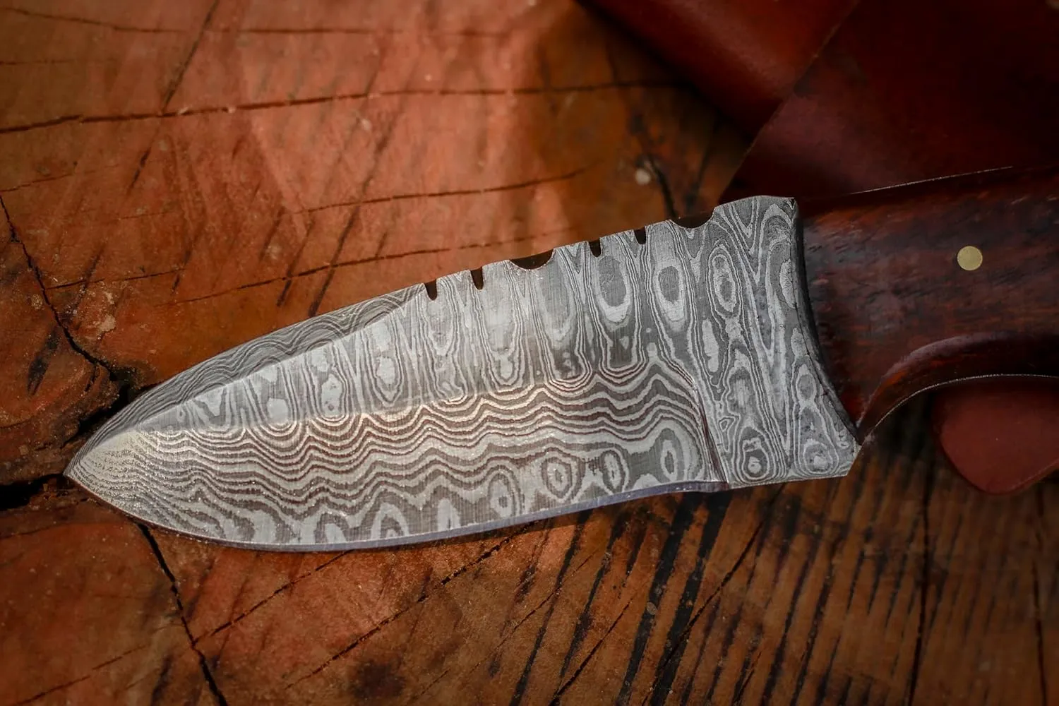 Custom Handmade Damascus Steel Hunting Skinning Knife With Leather Sheath-Edc Fixed Blade Deer Hunting Knives for men- Survival Belt Knife For Outdoor Camping