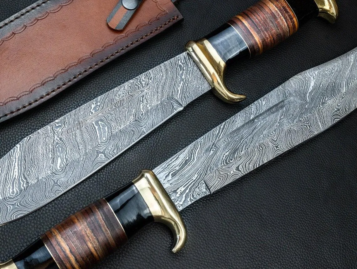 Damascus Steel Bowie Knife