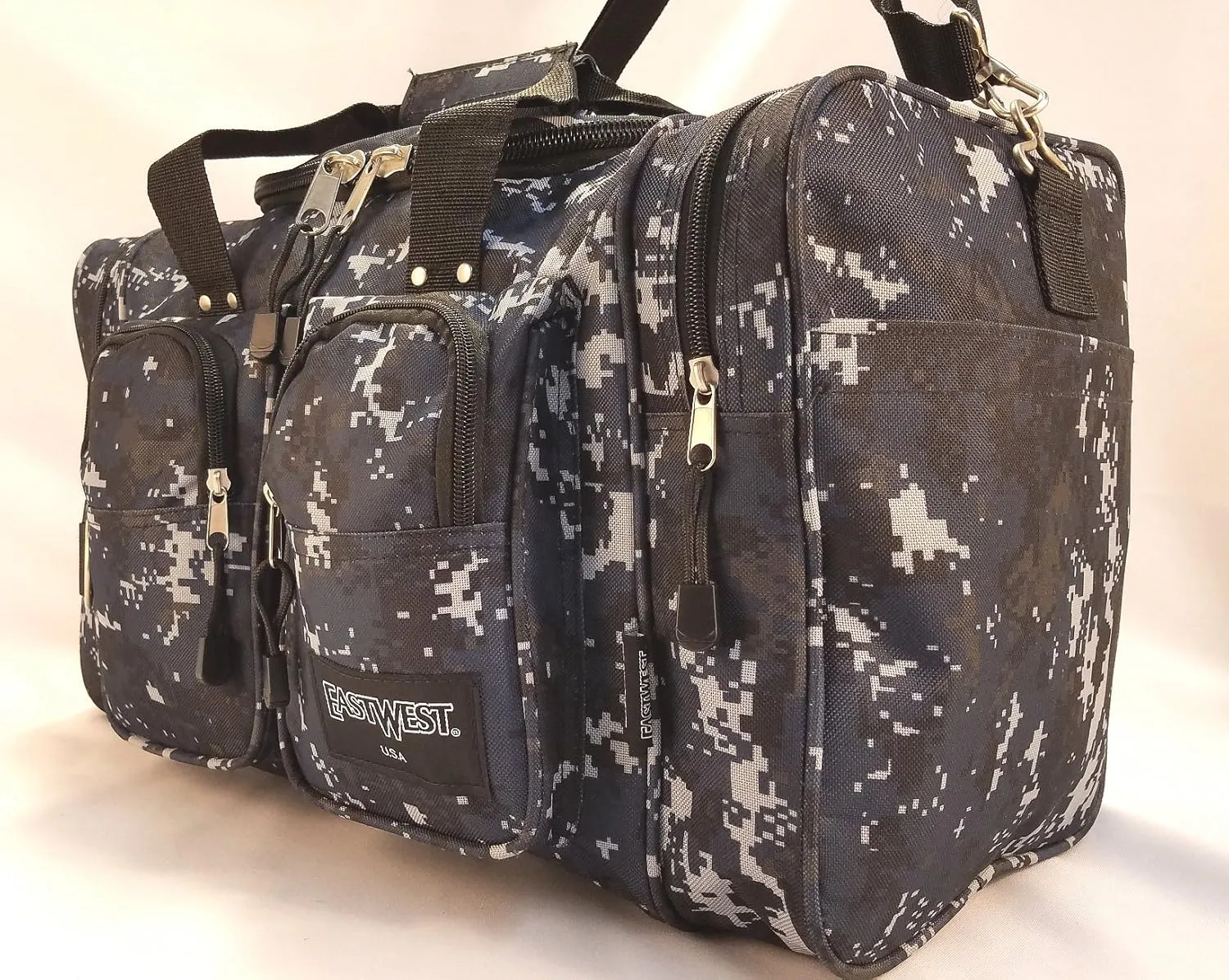DC3019 19" Tactical Digital Camouflage Sports Gym Travel Duffle Gear Bag