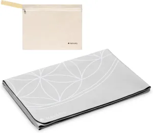 Navaris Foldable Yoga Mat for Travel - 1/16" (1.5mm) Thick Exercise Mat for Pilates, Workout, Gym, Fitness - Non-Slip Folding Portable Mat