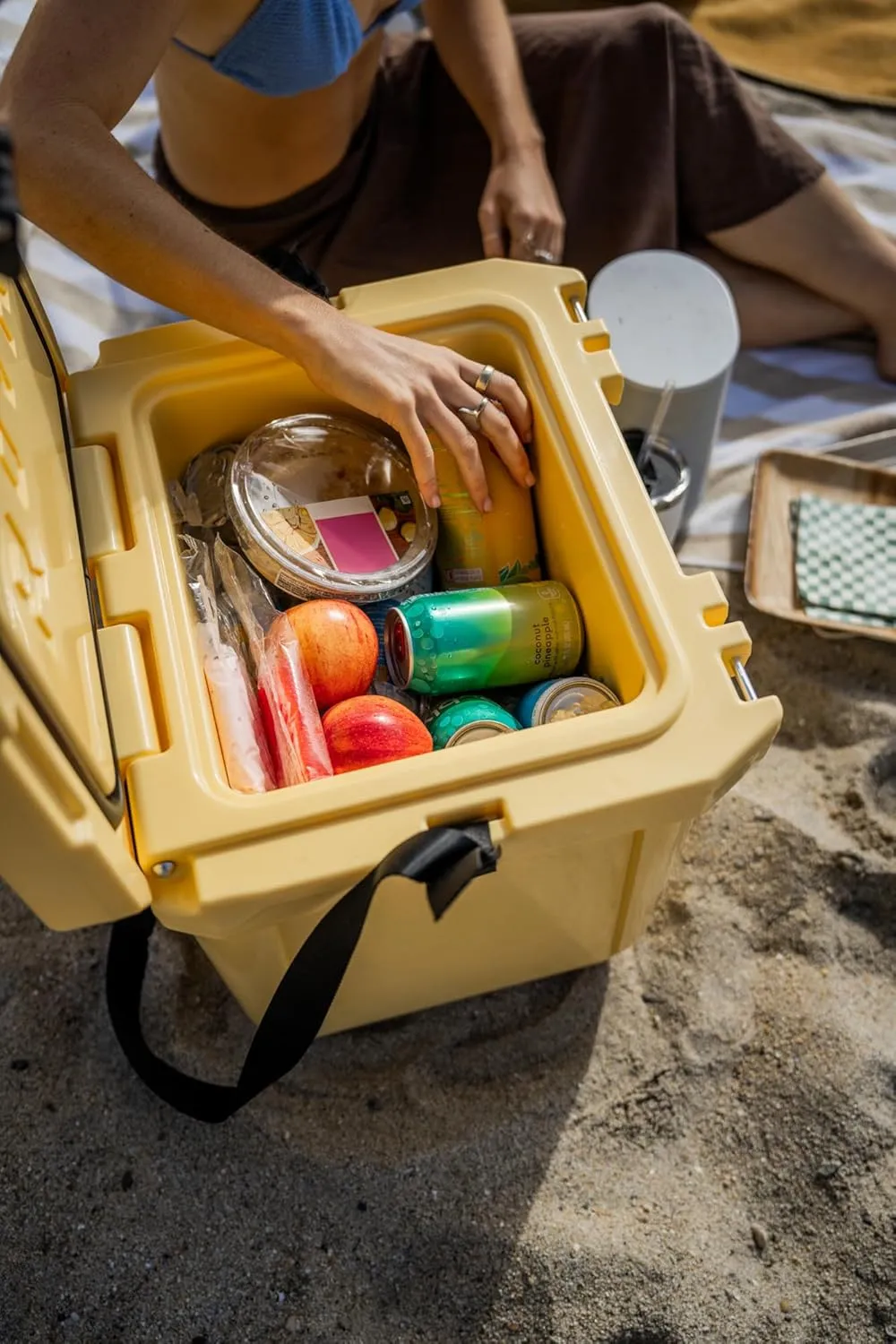 RovR Hard Cooler – Heavy Duty Insulated Cooler Box for Camping, Beach, Travel, Tailgating, Fishing, and Parties – Rugged Portable Cooler for Long Ice Retention